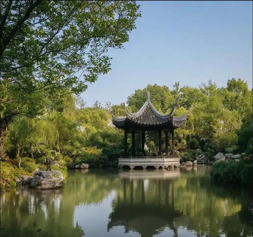 乐山雪旋餐饮有限公司